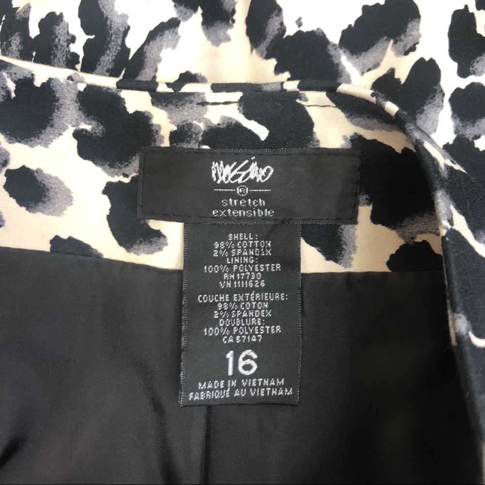 MASSIMO Cheetah Print Pencil Skirt - Picture 5 of 7